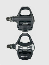 Load image into Gallery viewer, Shimano PD R550 - SPD SL Clipless Road Pedals + Cleats