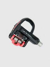 Load image into Gallery viewer, Look KEO Classic 3 - Clipless Pedals + Cleats - Black / Red