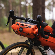 Load image into Gallery viewer, Oxford Aqua Evo Adventure 9 Litre Handlebar Pack