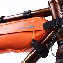Load image into Gallery viewer, Oxford Aqua Evo Adventure 4 Litre Frame Pack