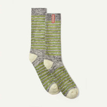 Load image into Gallery viewer, SealSkinz Attleborough Bamboo Mid Length Lightweight Stripe Socks