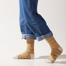 Load image into Gallery viewer, SealSkinz Banham Bamboo Womens Mid Length Striped Socks