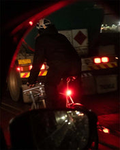 Load image into Gallery viewer, Knog Blinder Rear Light - X