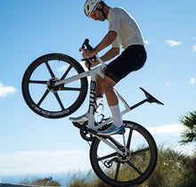 Load image into Gallery viewer, Elite Custom Race X Water Bottle Cage