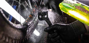 Muc-Off Bicycle Chain Cleaning Brush