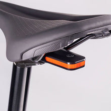 Load image into Gallery viewer, Ravemen CL01 USB Rechargeable Seat Rail / Seat Post Mount LED Rear Bike Light