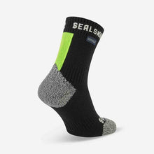 Load image into Gallery viewer, SealSkinz Dunton Waterproof All Weather Ankle Length Socks with Hydrostop V2