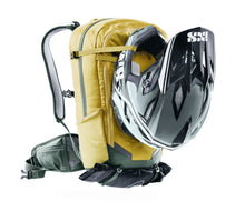 Load image into Gallery viewer, Deuter Flyt 14 Backpack