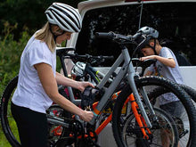 Load image into Gallery viewer, Hiplok HOME GOLD Wearable Chain Bike Lock
