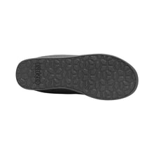 Load image into Gallery viewer, Giro Latch Flat Pedal Mountain Bike Shoes