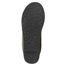 Load image into Gallery viewer, Giro Latch Flat Pedal Mountain Bike Shoes