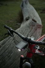 Load image into Gallery viewer, Moon MX-HM GPS Mount 400lm Front Light