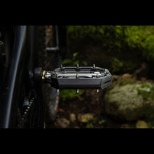 Load image into Gallery viewer, Shimano Saint PD-G8040 Flat Pedals | Gravity Grip &amp; Control | High on Bikes