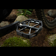 Load image into Gallery viewer, Shimano Deore XT PD-M8240 Flat MTB Pedals | High on Bikes