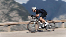 Load image into Gallery viewer, Michelin Pro 5 Folding 700c Road Bike Tyre