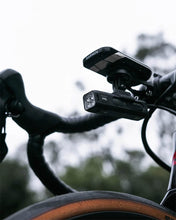 Load image into Gallery viewer, Knog Blinder Pro 900 LED Front Light USB Rechargeable