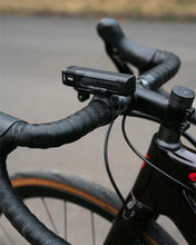 Load image into Gallery viewer, Knog Blinder Pro 900 LED Front Light USB Rechargeable