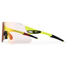 Load image into Gallery viewer, Tifosi Rail - Clarion Fototec Lens Sunglasses