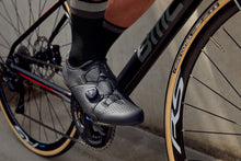 Load image into Gallery viewer, Shimano RC3 - Road SPD-SL Wide Road Shoes