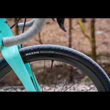 Load image into Gallery viewer, Maxxis Reaver HYPR-X Compound EXO TR 120 TPI Gravel Folding Tyre