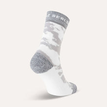 Load image into Gallery viewer, SealSkinz Reepham Womens Mid Length Jacquard Active Socks