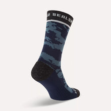 Load image into Gallery viewer, SealSkinz Reepham Mid Length Jacquard Active Socks