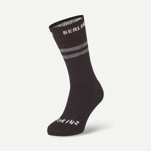 Load image into Gallery viewer, SealSkinz Runton Waterproof Cold Weather Mid Length Socks Hydrostop V2