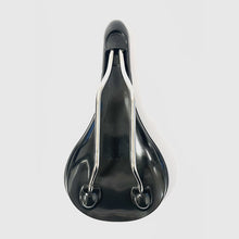 Load image into Gallery viewer, Fabric Scoop Race Team Shallow Ti Saddle | High on Bikes