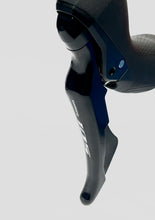 Load image into Gallery viewer, Shimano 105 ST-R7020 Hydraulic Disc / STI Gear Lever - Flat Mount