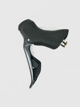 Load image into Gallery viewer, Shimano Ultegra ST-R8070 Di2 E-tube Shifter / Hydraulic Brake Lever - Flat Mount