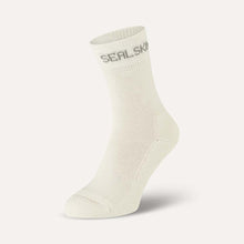 Load image into Gallery viewer, Sealskinz Suffield Solo Merino Liner Socks
