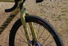Load image into Gallery viewer, Vittoria Terreno T90 TLR Gravel Tyre - Mud &amp; Extreme Wet