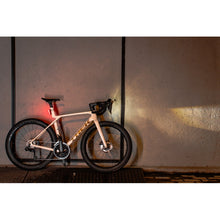 Load image into Gallery viewer, Moon Titan Max 1700 lm LED Front Bike Light With Remote