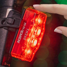 Load image into Gallery viewer, Ravemen TR250 Smart Alert Brake-Detection LED Rear Bike Light
