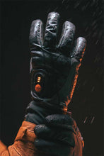 Load image into Gallery viewer, SealSkinz Upwell Waterproof Heated Cycle Gloves