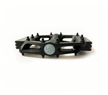 Load image into Gallery viewer, DMR V6 - Plastic Flat Pedals + Reflectors