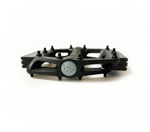 DMR V6 - Plastic Flat Pedals + Reflectors