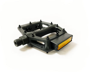 DMR V6 - Plastic Flat Pedals + Reflectors