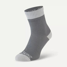 Load image into Gallery viewer, SealSkinz Wretham Waterproof Warm Weather Ankle Length Socks