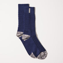 Load image into Gallery viewer, SealSkinz Wroxham Bamboo Mid Length Waffle Socks