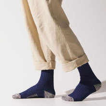 Load image into Gallery viewer, SealSkinz Wroxham Bamboo Mid Length Waffle Socks