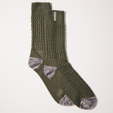 Load image into Gallery viewer, SealSkinz Wroxham Bamboo Mid Length Waffle Socks