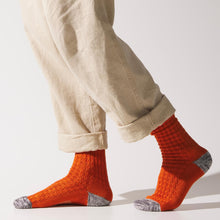 Load image into Gallery viewer, SealSkinz Wroxham Bamboo Mid Length Waffle Socks