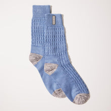 Load image into Gallery viewer, SealSkinz Wroxham Womens Bamboo Mid Length Waffle Socks