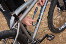 Load image into Gallery viewer, Hiplok Z-LOK COMBO Reusable Bike Security Zip Tie with Bracket