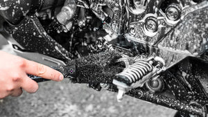 Muc-Off - Two Prong Brush