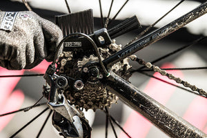 Muc-Off - Claw Brush