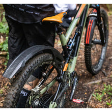 Load image into Gallery viewer, Zefal Deflector RS75 MTB Rear Mudguard 27.5-29&quot; - Black