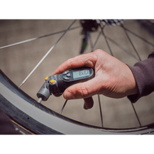 Load image into Gallery viewer, Topeak Smarthead Digital Pressure Gauge D2 - Black