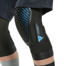 Load image into Gallery viewer, Dainese Trail Skins AIR Knee Guards